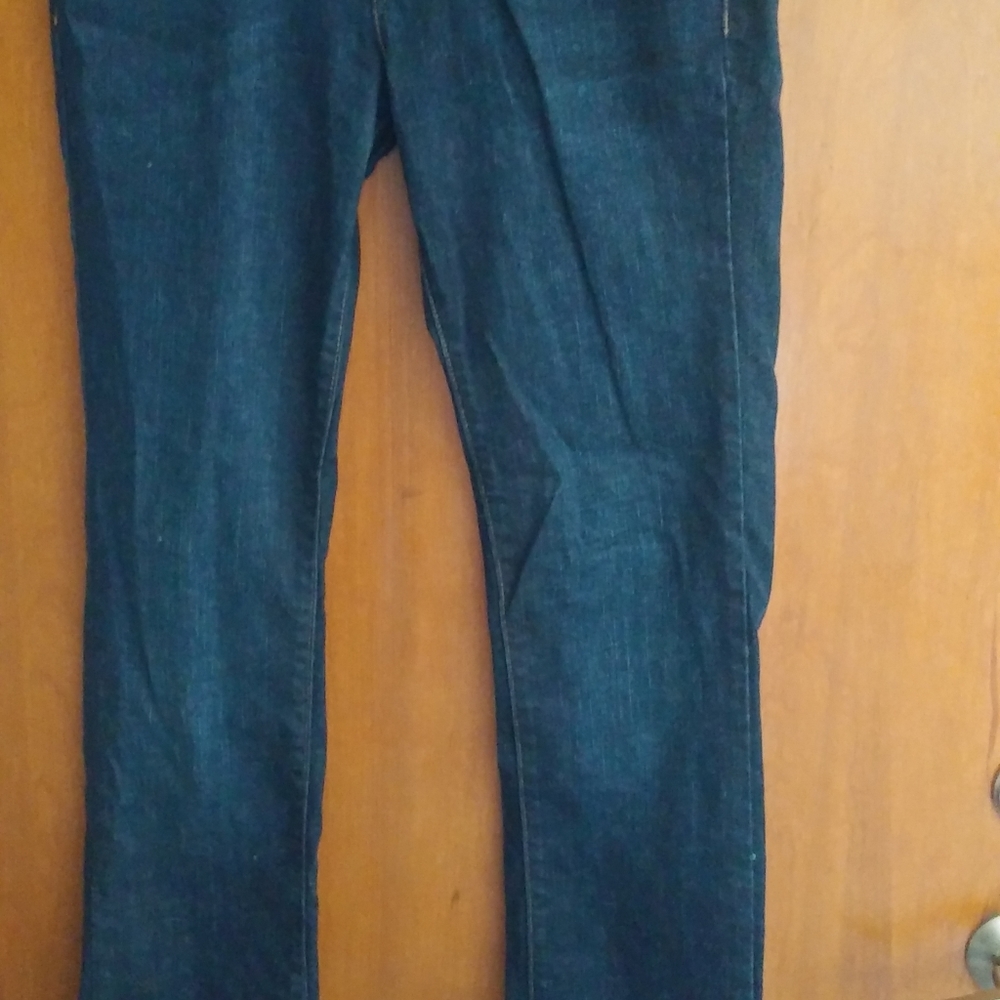 Levi's Slight Curve Straight Leg